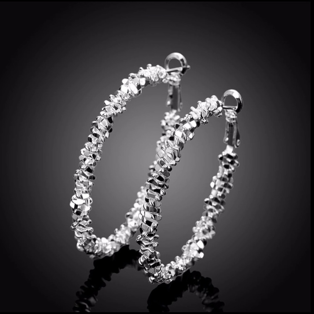 925 Sterling Silver Hoop Earrings .